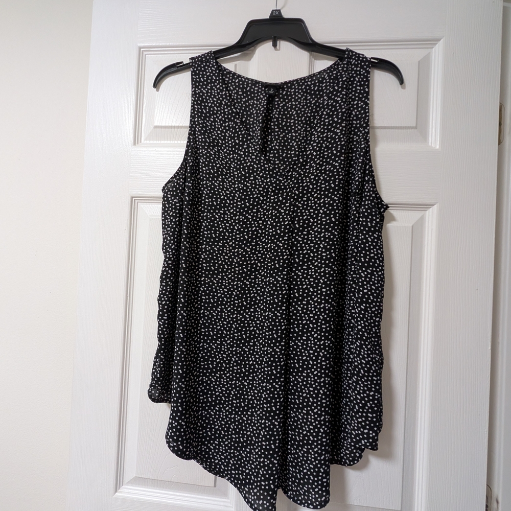 Torrid Black & White Polka Dot Flutter Sleeveless Blouse - Plus Size 2X